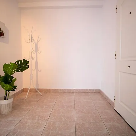 Spacious And Well Lit Chalet In Maspalomas